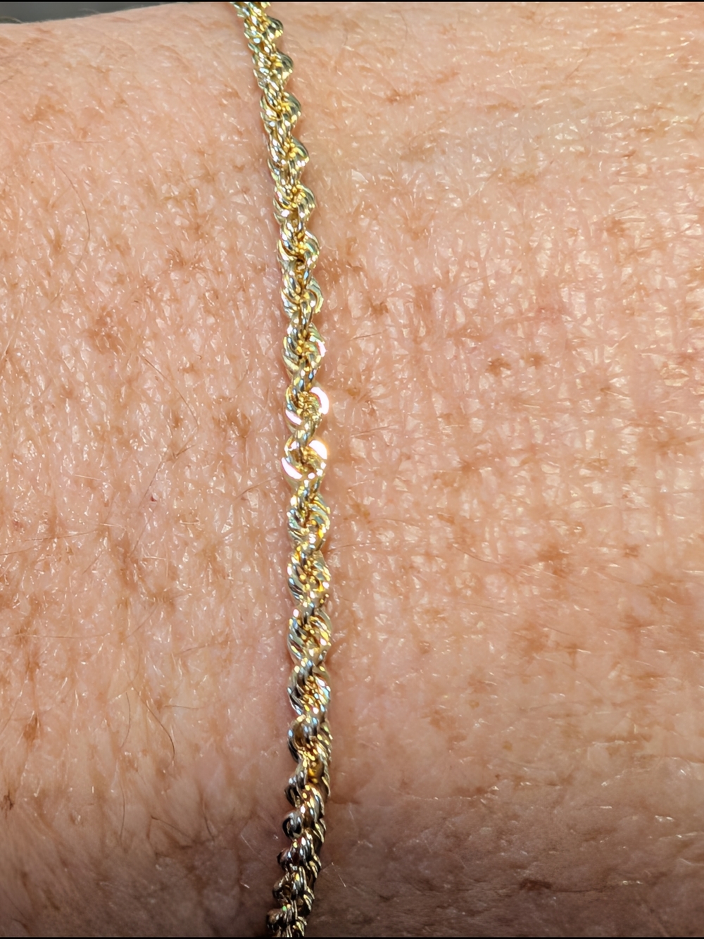 10k Gold Diamond Cut Rope Bracelet 7.5-in - NEW